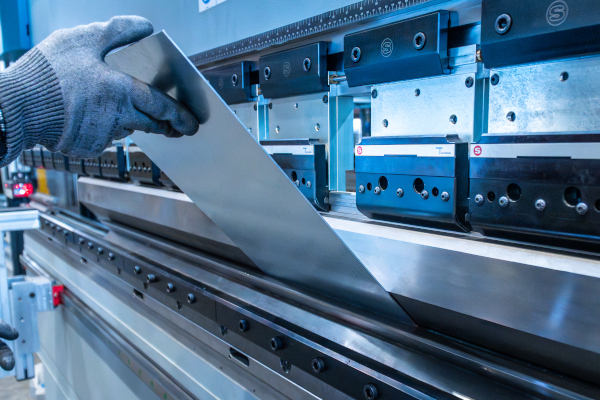 Salvagnini case study Ausonia B3 press brake